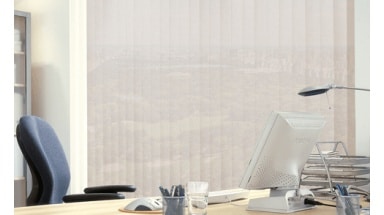 CORTINA DE LAMAS VERTICALES SCREEN POLIÉSTER VARIAS TRANSPARENCIAS